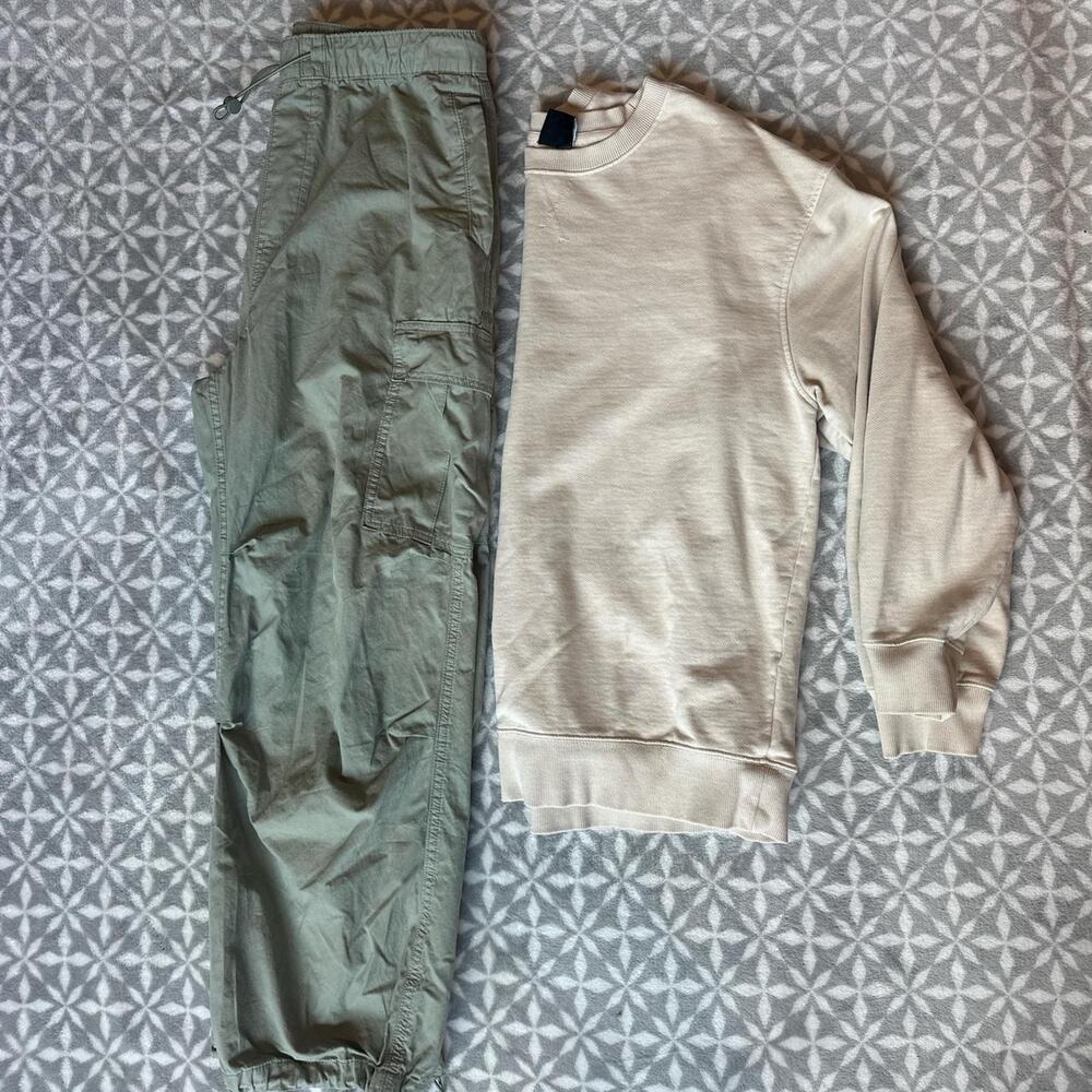 Cream and khaki cargo pants and sweatshirt